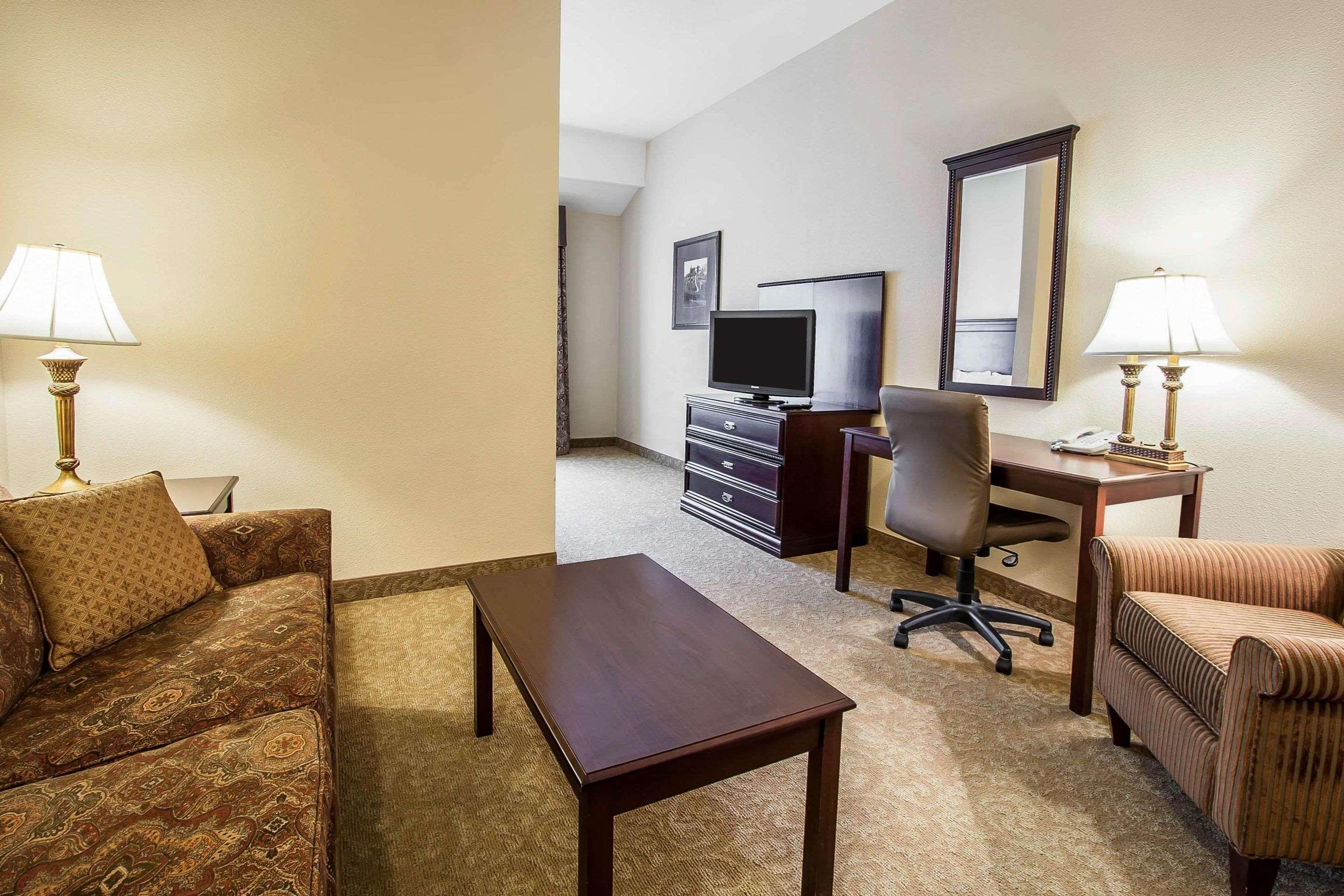 Comfort Inn & Suites Mcminnville Wine Country Экстерьер фото