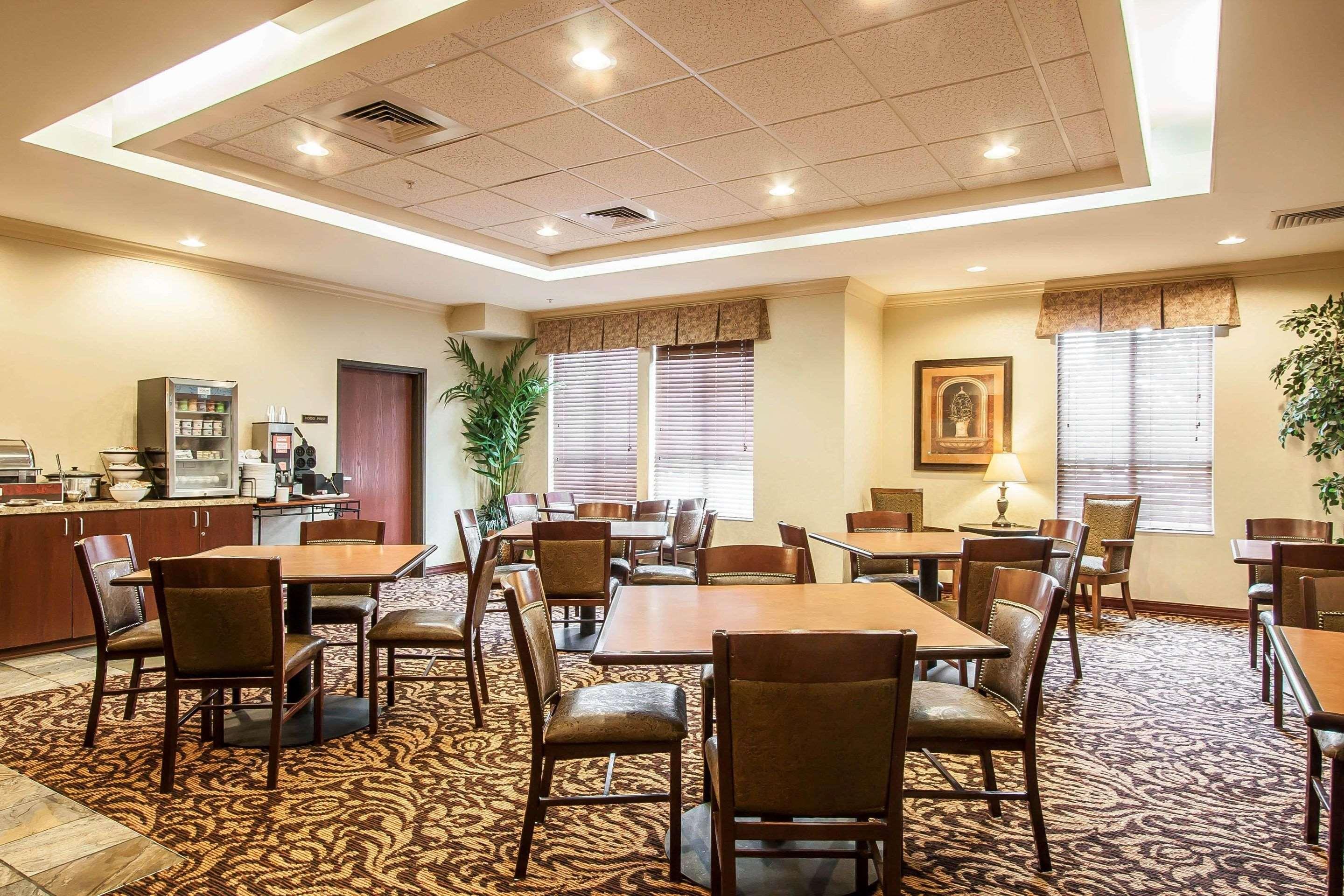 Comfort Inn & Suites Mcminnville Wine Country Экстерьер фото