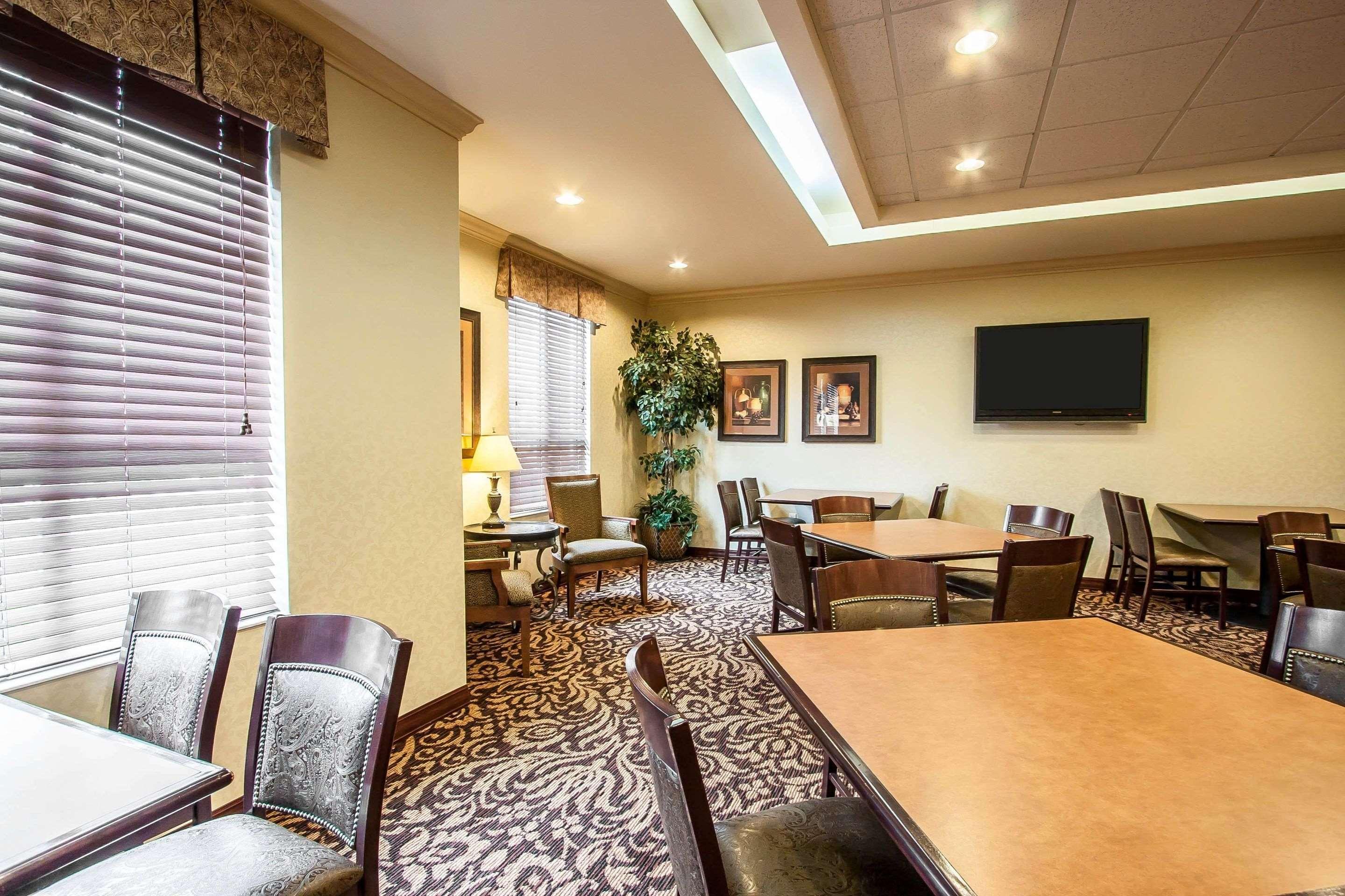 Comfort Inn & Suites Mcminnville Wine Country Экстерьер фото
